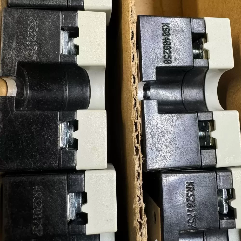 RM1E40AA50 Carlo Gavazzi 460VAC 50A Solid State Relay RM1E40AA50 Carlo Gavazzi 460VAC 50A Solid State Relay